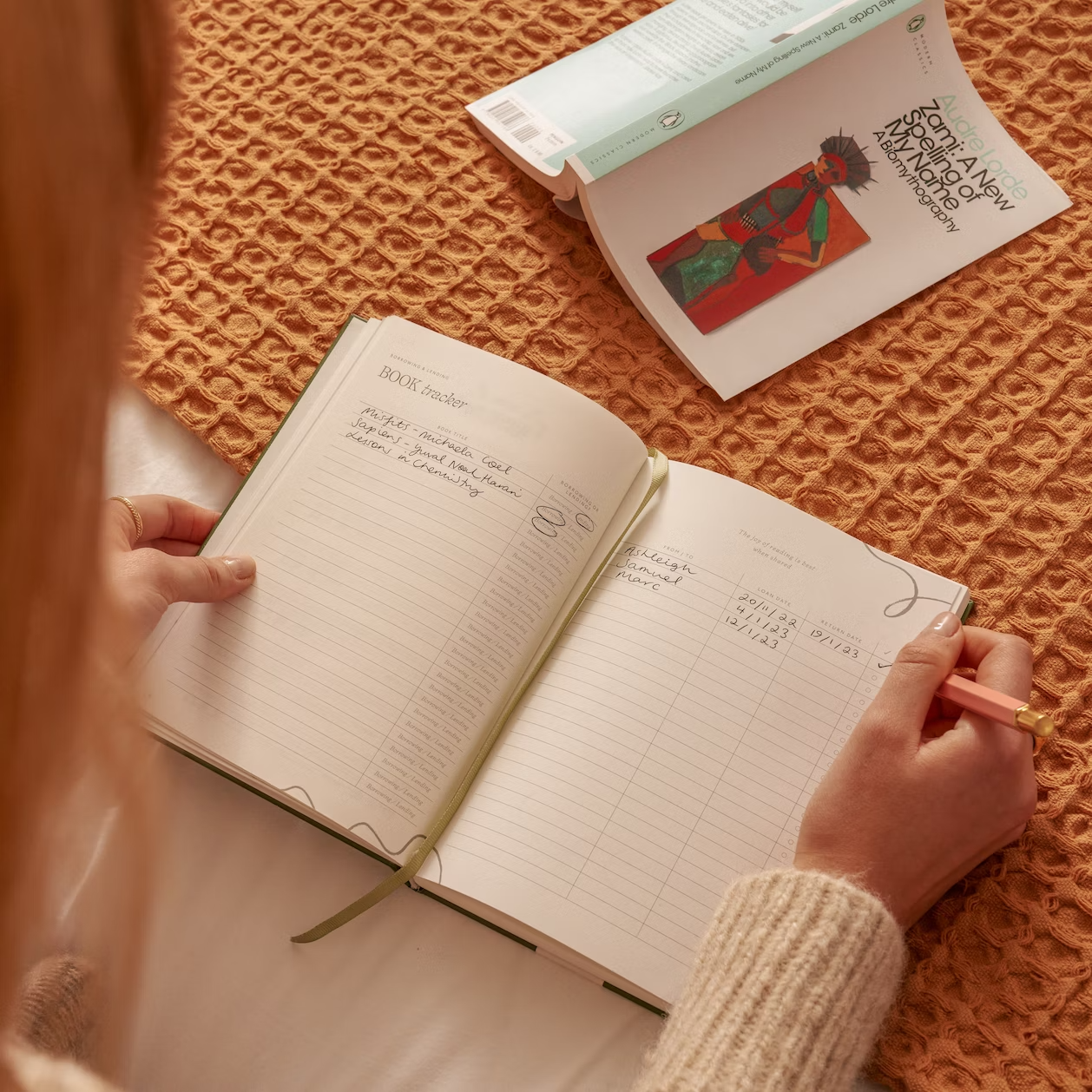 Reading Journal | Pink
